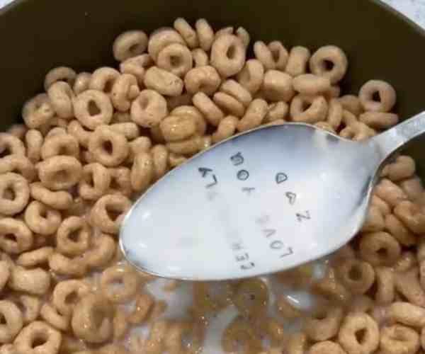 Cerealsly Love You Spoon3