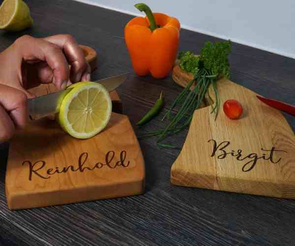 Cutting board figures with heart2