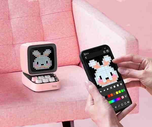 Divoom Ditoo Retro Pixel Art Game Bluetooth Speaker3 (1)