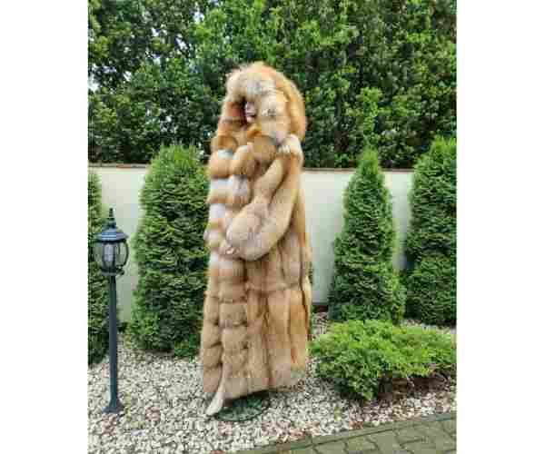 LONG GOLD Fox fur COAT2 (1)