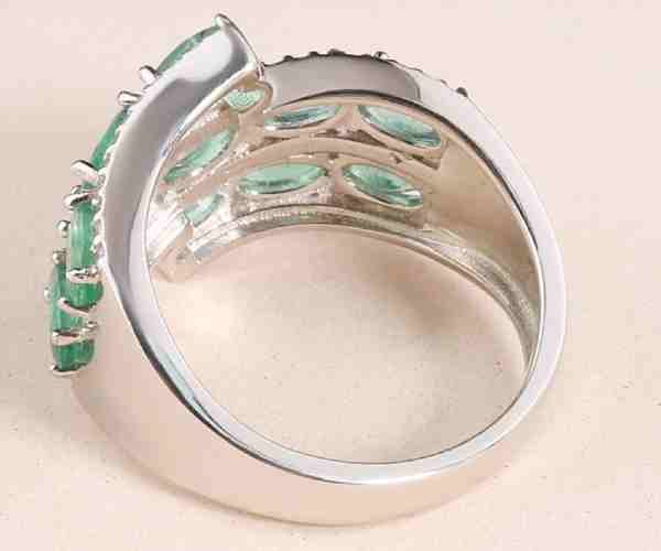 Luxury Natural Zambian emerald Rings3