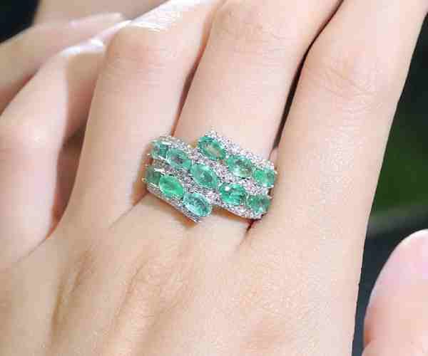 Luxury Natural Zambian emerald Rings4