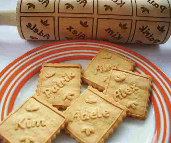 Personalized Rolling Pin with NAMES and symbol2