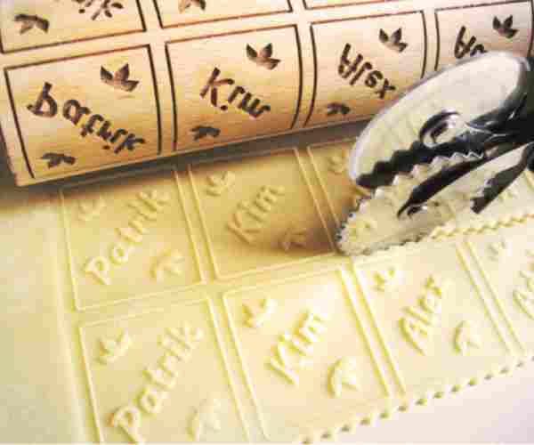 Personalized Rolling Pin with NAMES and symbol3