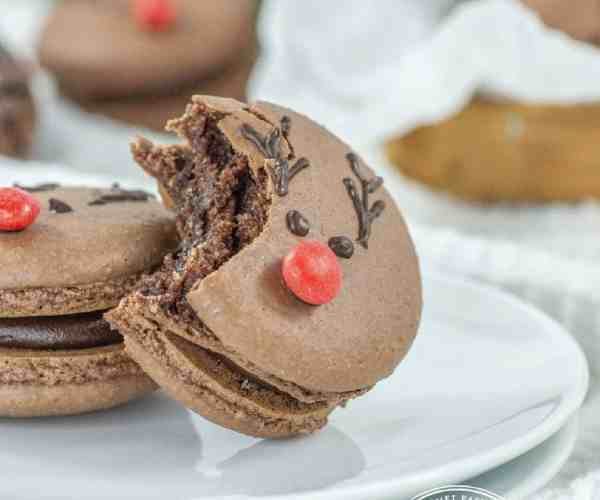 RECIPE - Reindeer French Macarons3