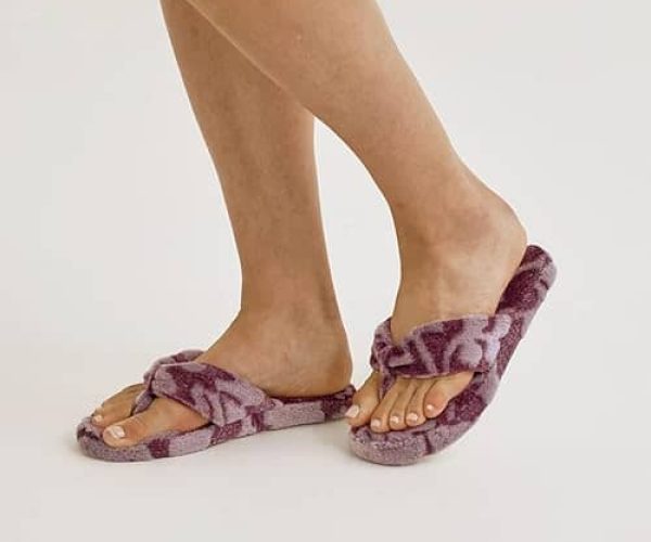 Vera Bradley Women's Fleece Flip Flop Slippers3 (1)